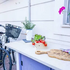 Apartment With Terrace And Garden Next To Marjan Park - 2 Free Bikes, Split
